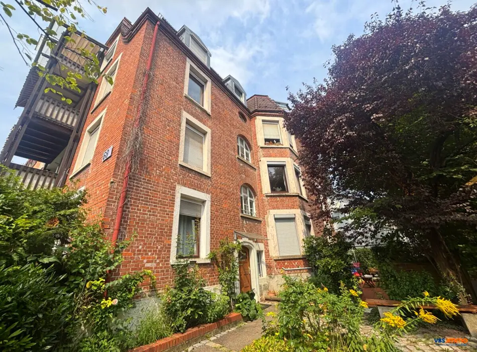 Außenansicht der Immobilie: Komfort trifft City - 3 Zimmer mit Klima & großem Gemeinschaftsgarten (Titelbild)