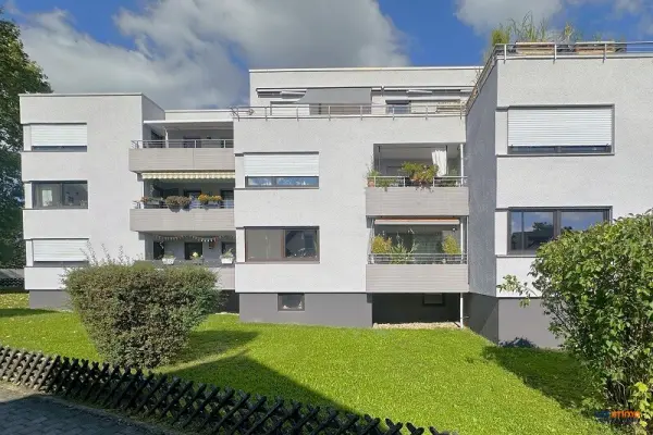 Ansicht Gartenseite der Immobilie: Kleinheppach: Modernes und großzügiges Wohnen inkl. TG-Stellplatz (Titelbild)